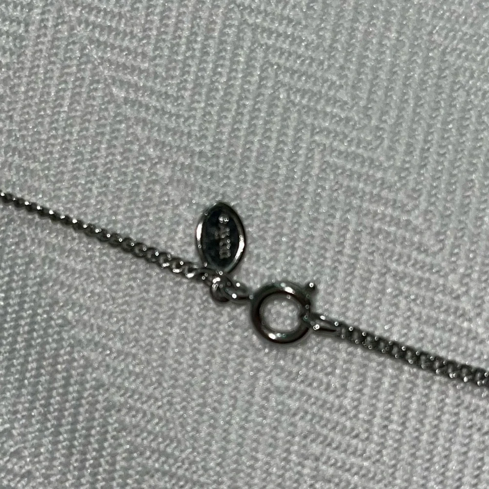 Vintage‎ Avon Silver Colored Dove Necklace